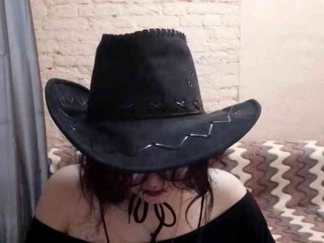 MilaRoshen webcam
