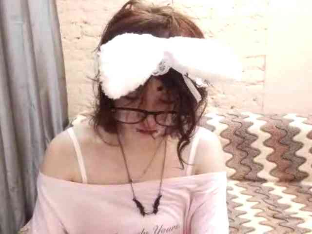 MilaRoshen webcam