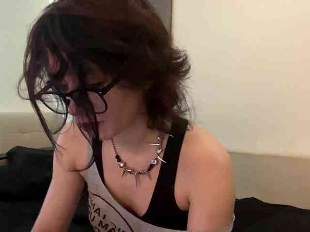 MilaRoshen webcam