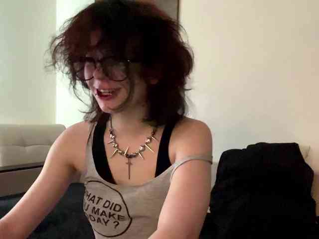 MilaRoshen webcam