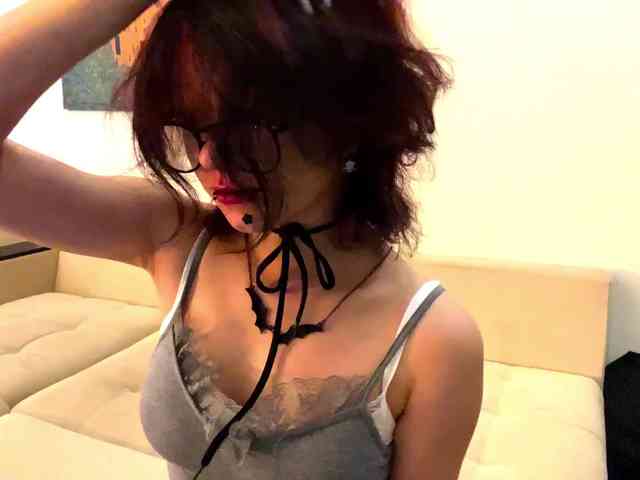 FinnyMonson Live Webcam on BongaCams