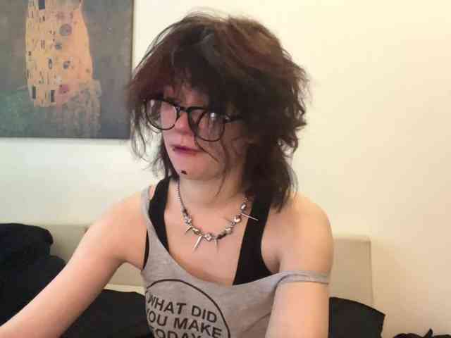 MilaRoshen webcam