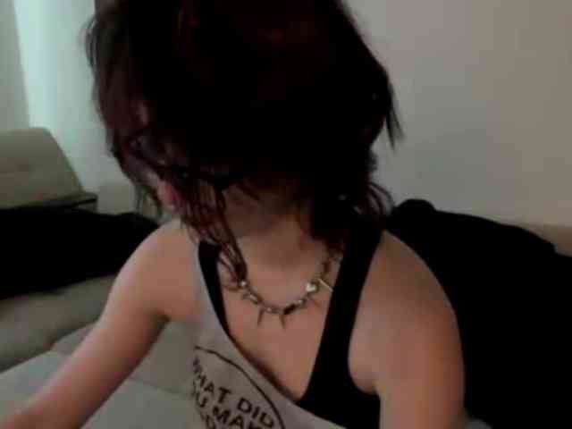 MilaRoshen webcam