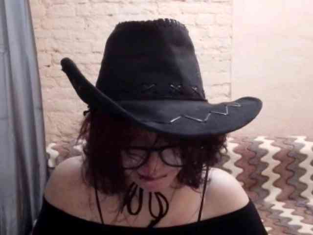 MilaRoshen webcam