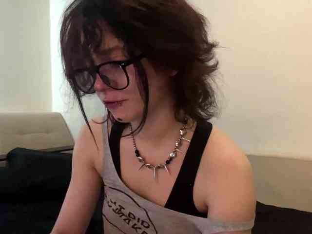 MilaRoshen webcam