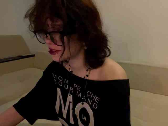 MilaRoshen webcam