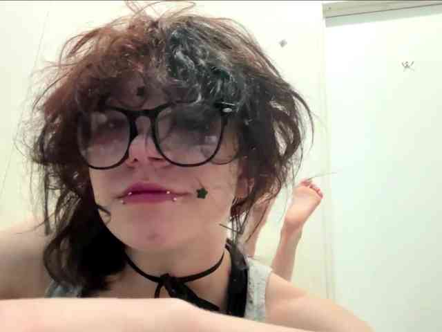MilaRoshen webcam
