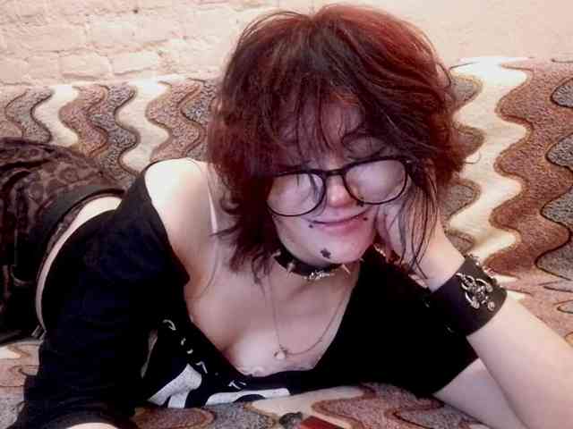 MilaRoshen webcam