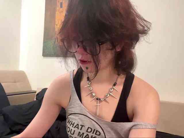 MilaRoshen webcam