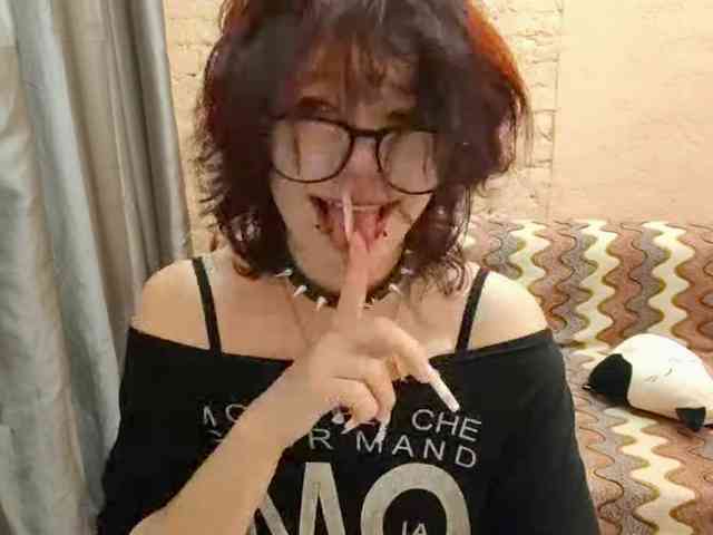 MilaRoshen webcam