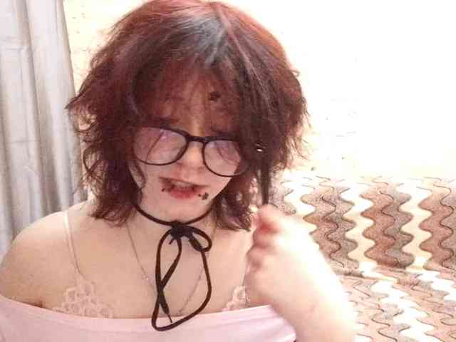 MilaRoshen webcam