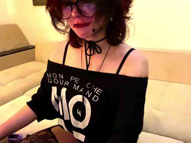 MilaRoshen webcam