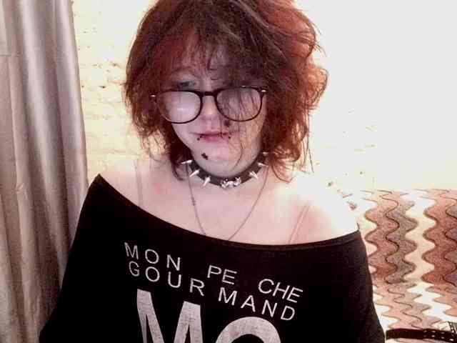 MilaRoshen webcam