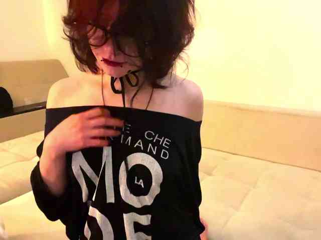 Model: MilaRoshen