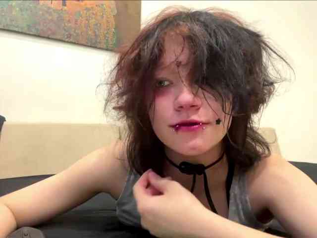 MilaRoshen webcam