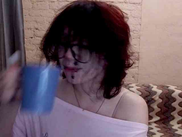MilaRoshen webcam