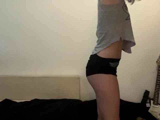 MilaRoshen webcam