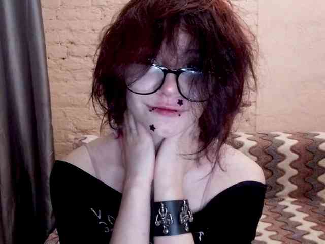 MilaRoshen webcam