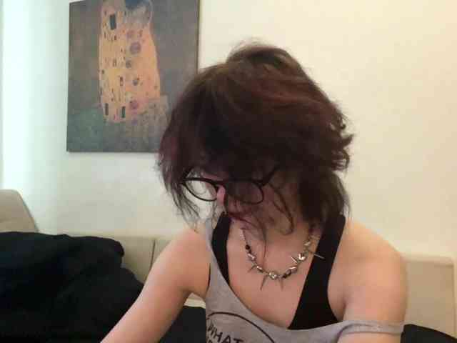 MilaRoshen webcam