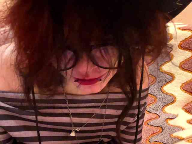 MilaRoshen webcam