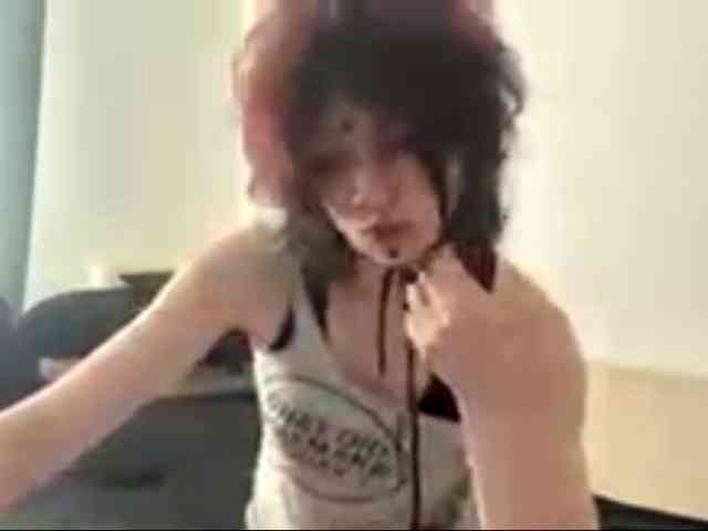 FinnyMonson Live Webcam on BongaCams