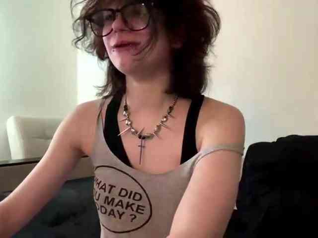 MilaRoshen webcam