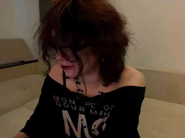 MilaRoshen webcam