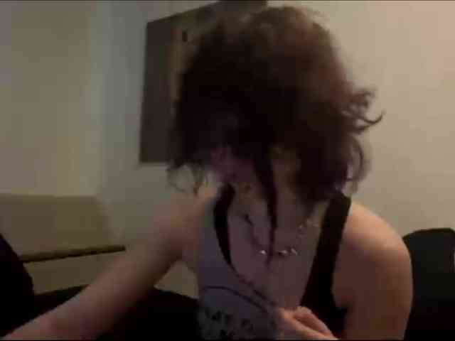 MilaRoshen webcam