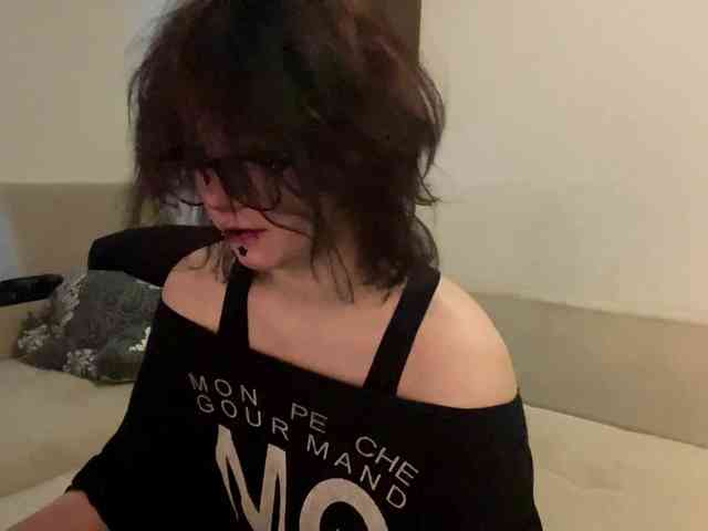 MilaRoshen webcam
