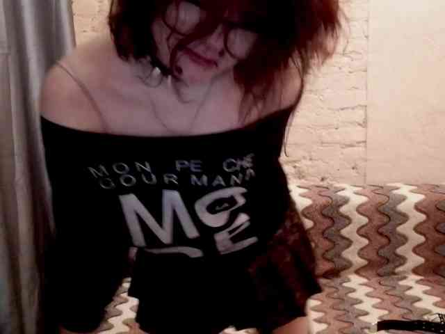 MilaRoshen webcam