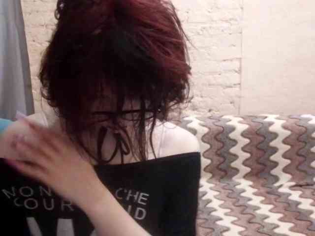 MilaRoshen webcam