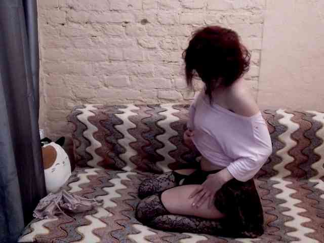 MilaRoshen webcam