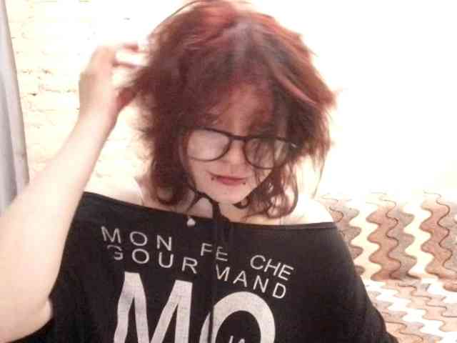 MilaRoshen webcam
