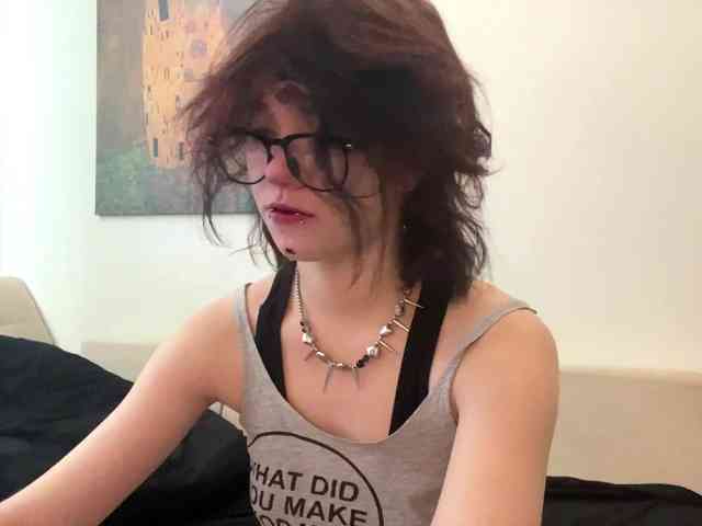 MilaRoshen webcam