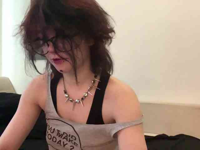 MilaRoshen webcam