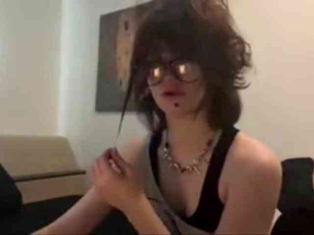 MilaRoshen webcam