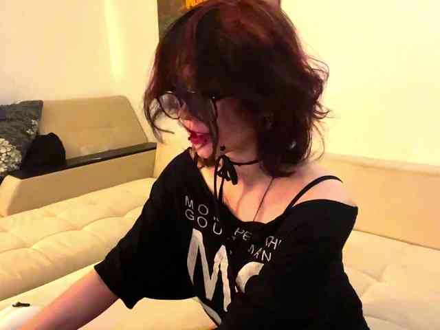 MilaRoshen webcam