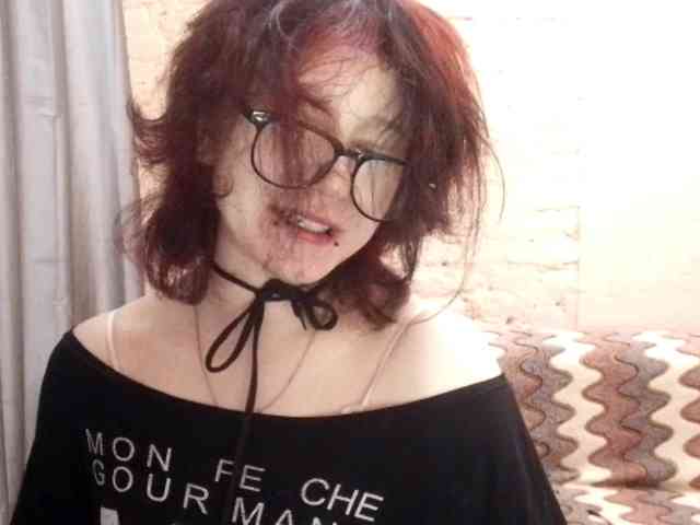 MilaRoshen webcam