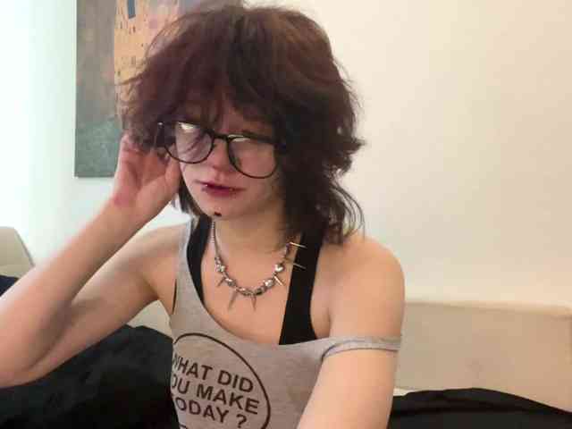 MilaRoshen webcam