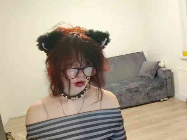 MilaRoshen webcam