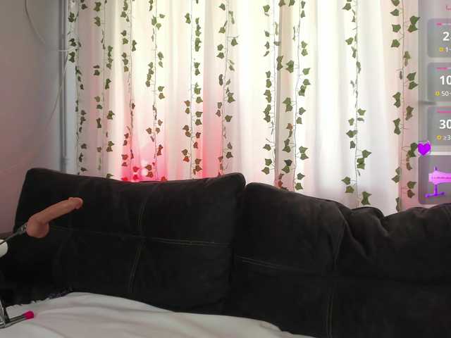 Selena-Broooks live webcam show