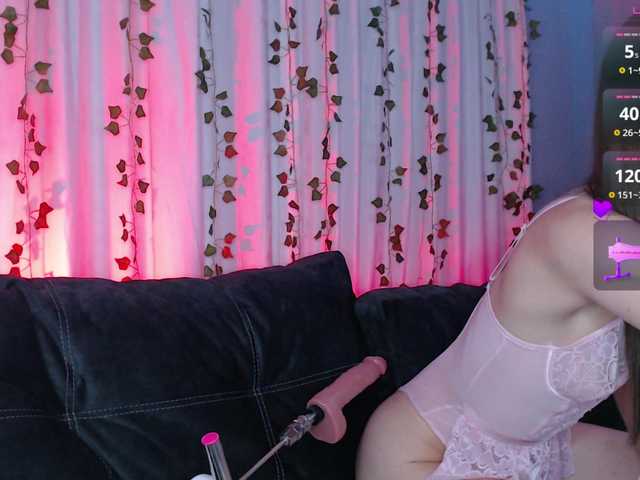 Selena-Broooks live webcam show