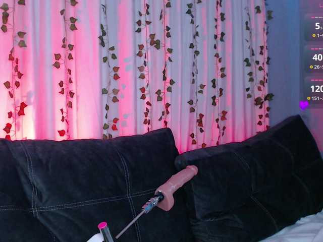 Selena-Broooks live webcam show