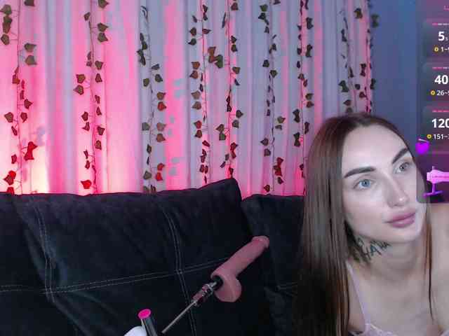 Selena-Broooks webcam