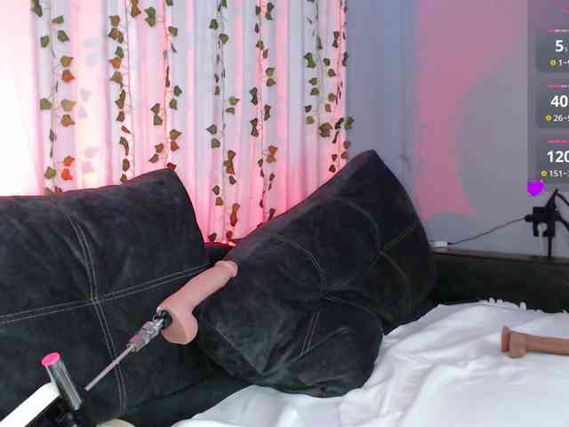 Selena-Broooks webcam