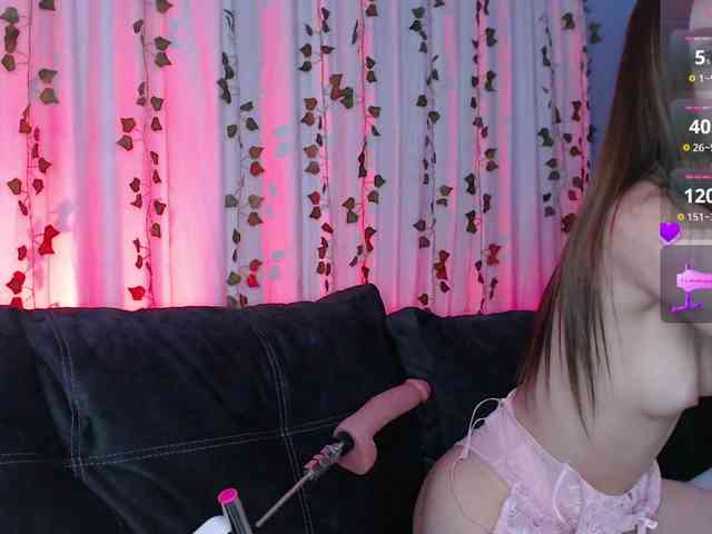 Selena-Broooks webcam