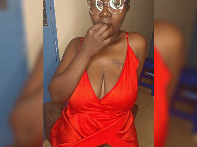 Irresistiblepookie live cam on BongaCams