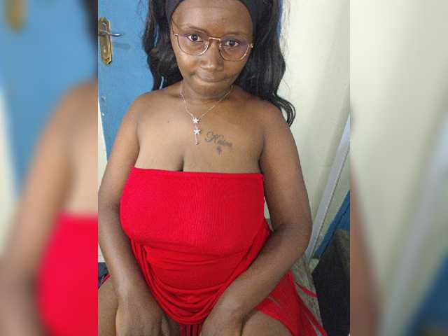 Irresistiblepookie live cam on BongaCams