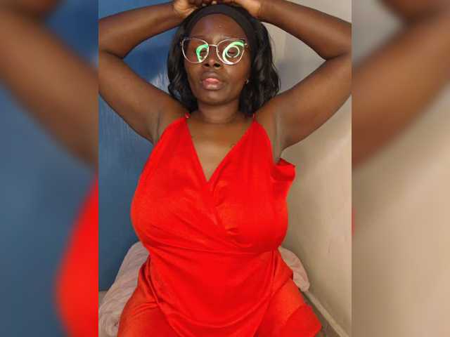 Irresistiblepookie live cam on BongaCams