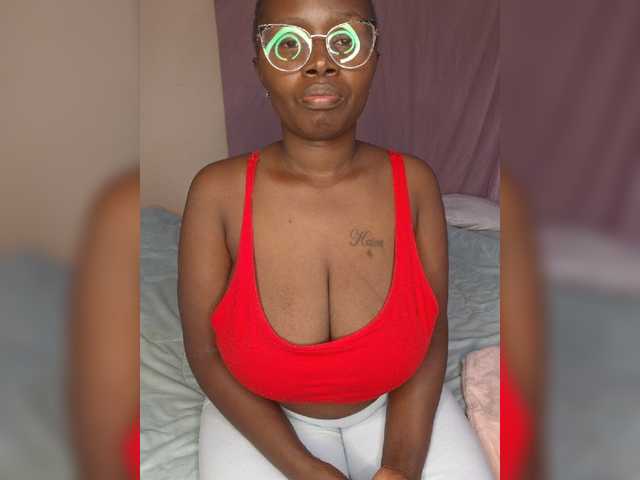 Irresistiblepookie live cam on BongaCams